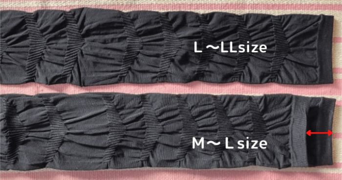グラマラスパッツのM〜Lサイズ、L〜LLサイズを重ねて脚の長さを比較している